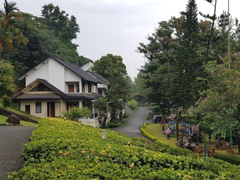 Gunung Geulis Cottages Managed By Royal Tulip Bogor Exteriör bild