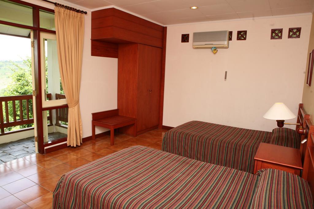 Gunung Geulis Cottages Managed By Royal Tulip Bogor Exteriör bild