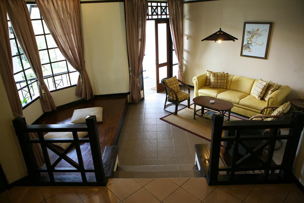 Gunung Geulis Cottages Managed By Royal Tulip Bogor Exteriör bild